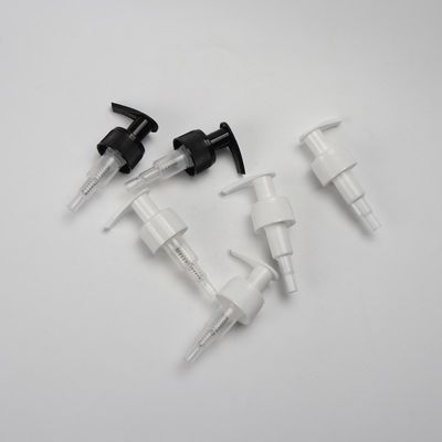 28/400 Pompa di lozione di plastica per la cura del corpo Tasso di scarico sinistro-diritto 0,18-0,22 ml/T